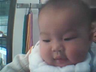 小胖妞吃瓜搞笑视频,笑料百出，欢乐无限！