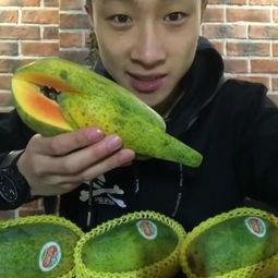 外国人吃酸滑瓜糖视频,外国友人的独特味蕾体验