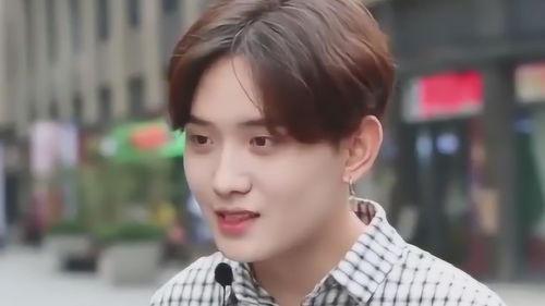 吃瓜遇到情侣视频大全播放,吃瓜群众捕捉到的甜蜜视频大盘点