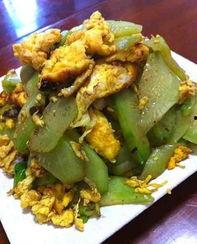 蓝瓜头怎么炒着吃啊视频,家常美味轻松学